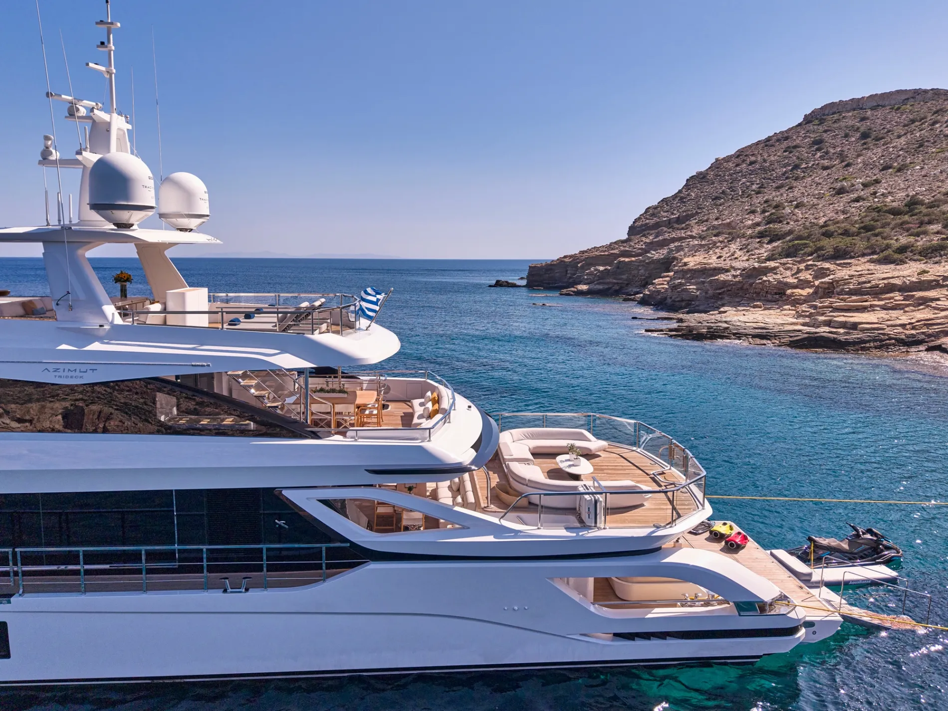 THE ART OF OUTDOOR LIVING