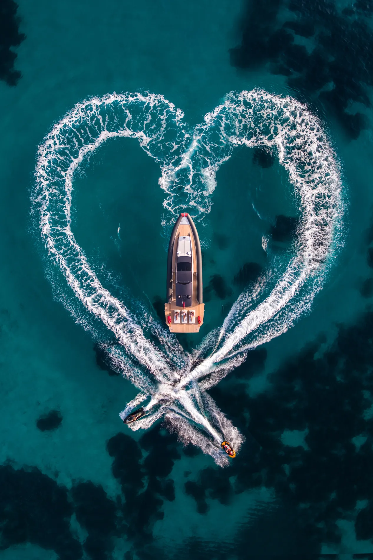 Grand Scale, Effortless Living