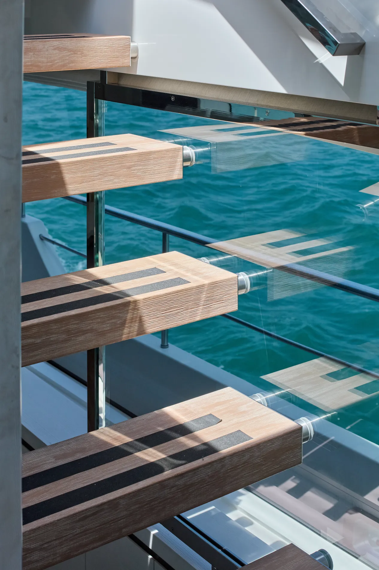 Sanlorenzo Style. Flybridge Living.