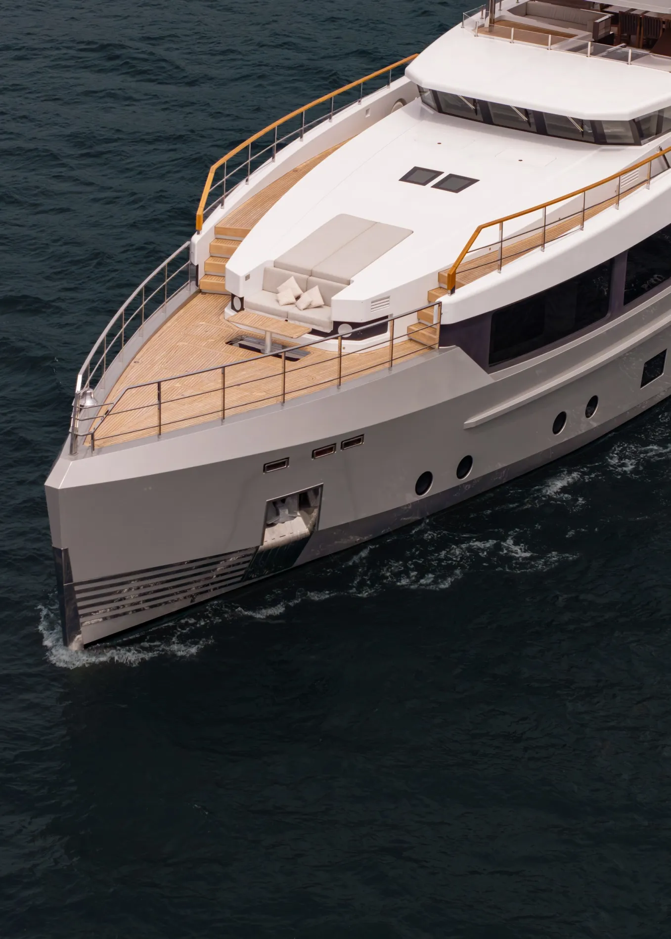 Bold Contours. Modern Design.