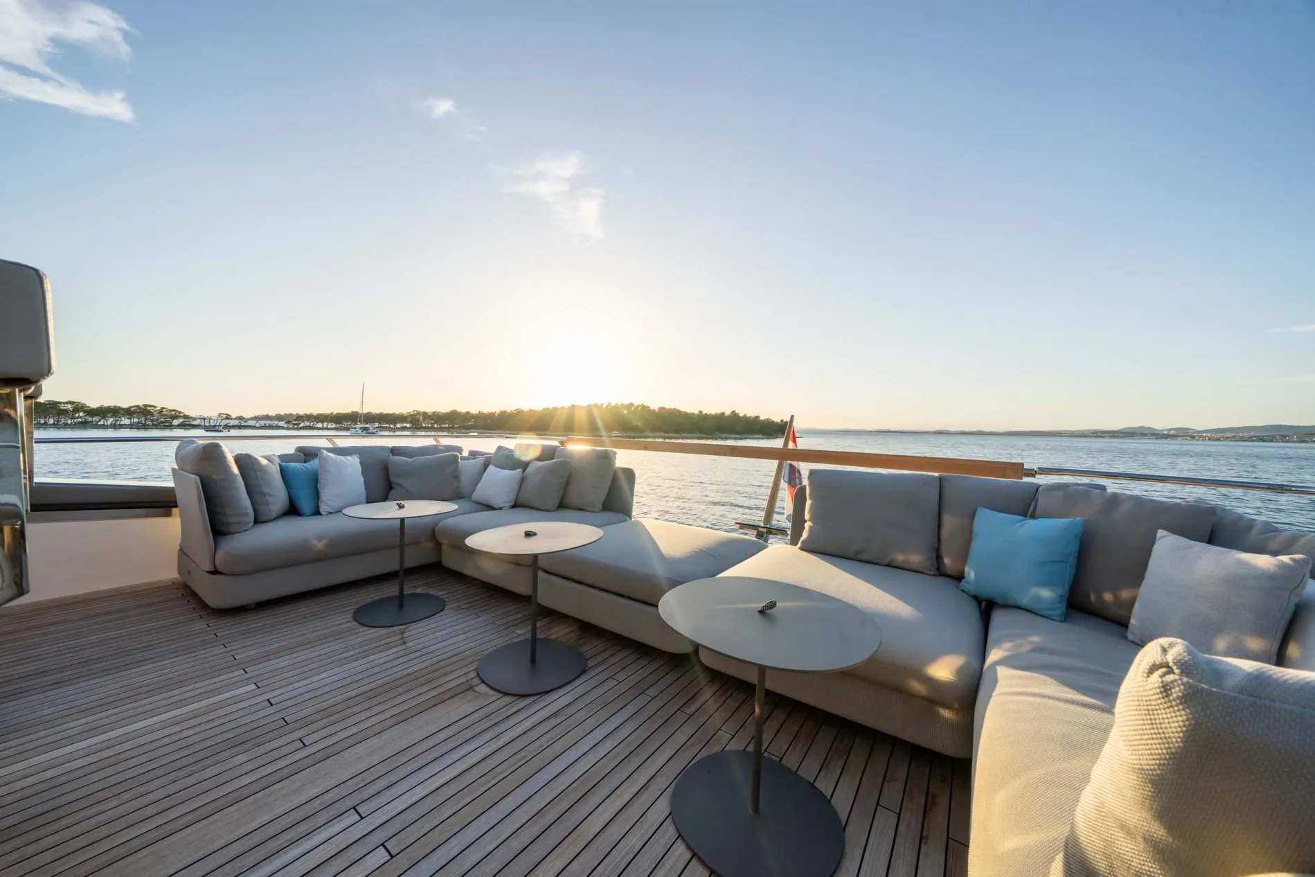 FLYBRIDGE