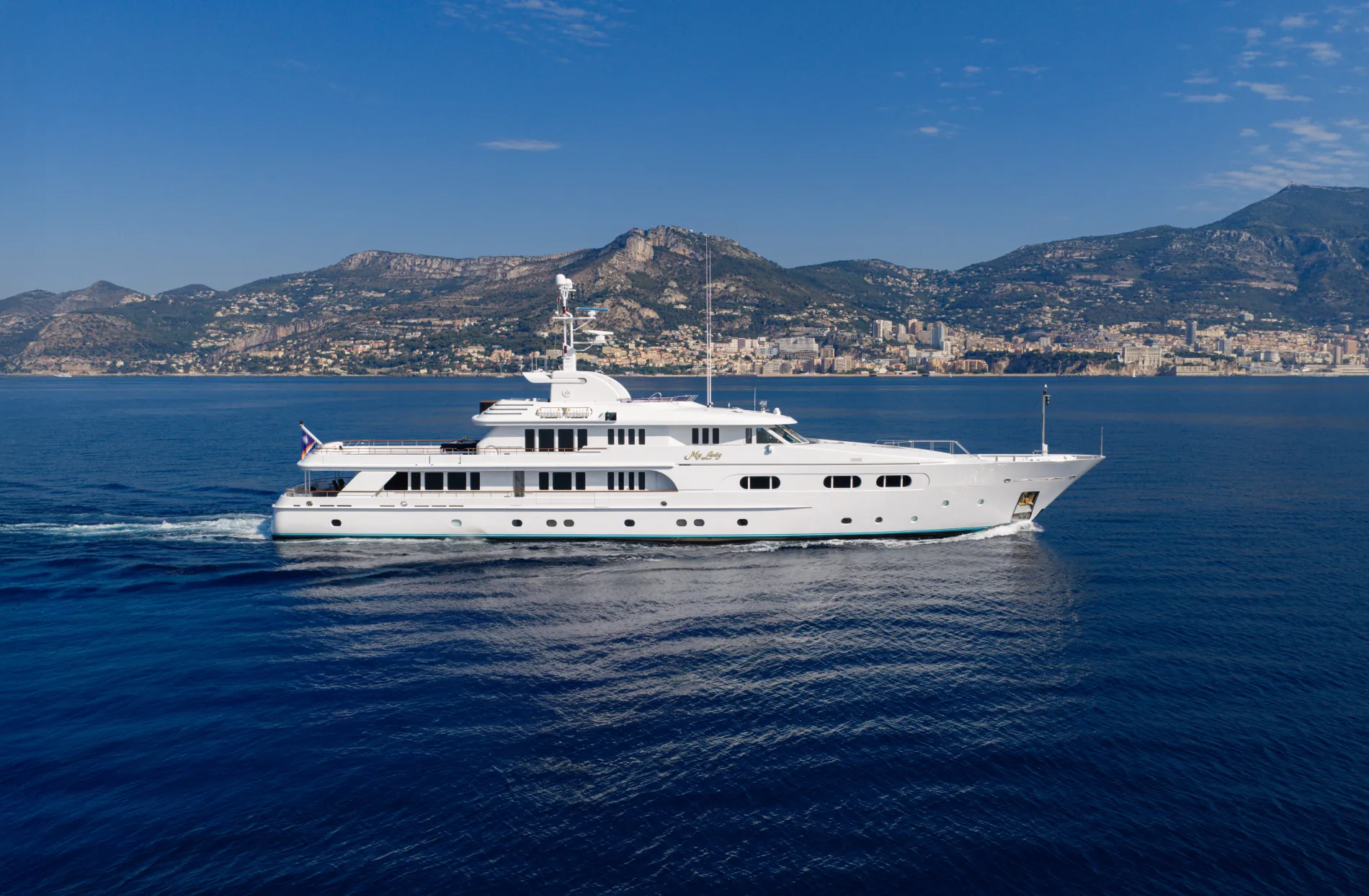 Built by Hakvoort