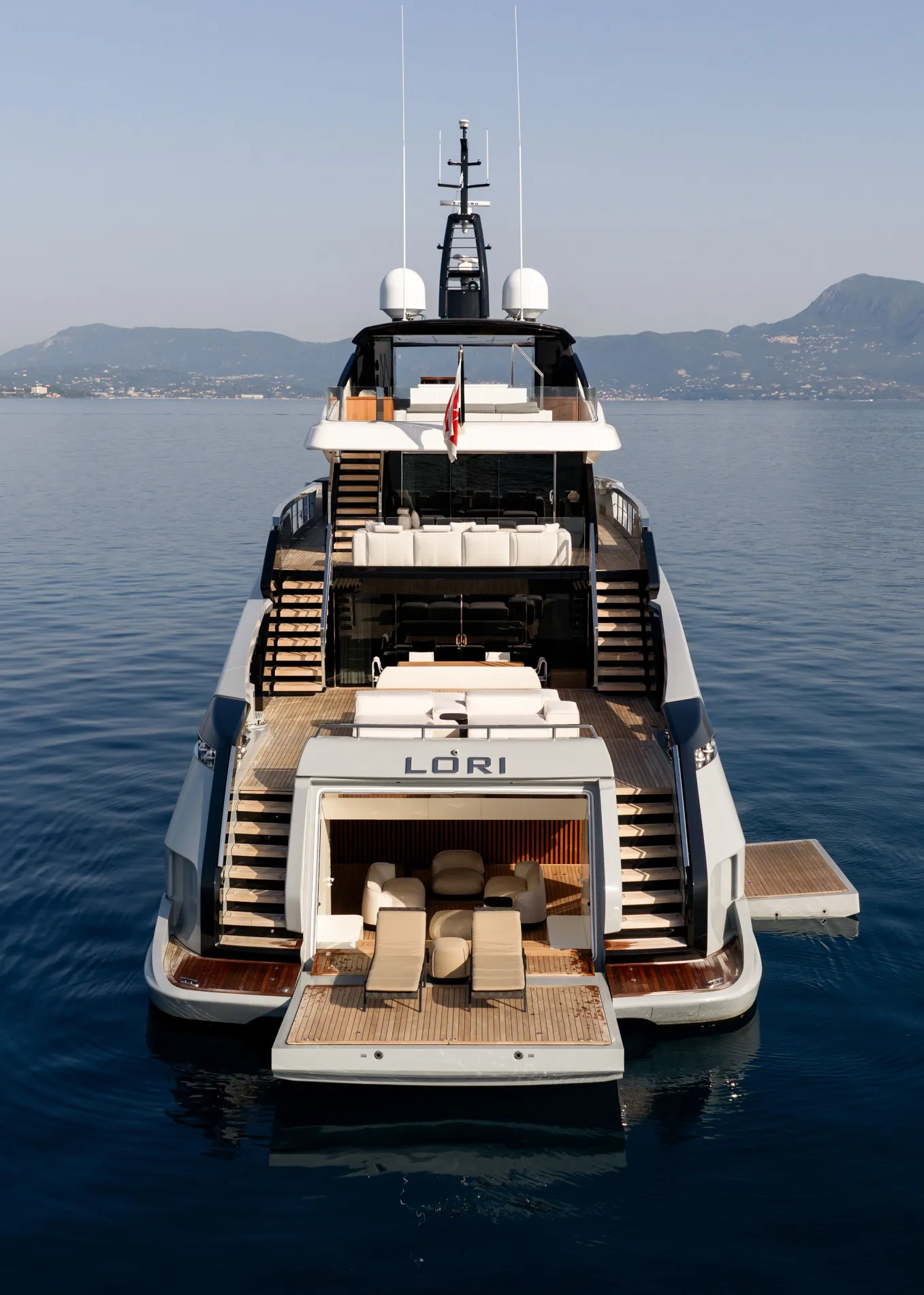 A TRUE GLOBAL VOYAGER