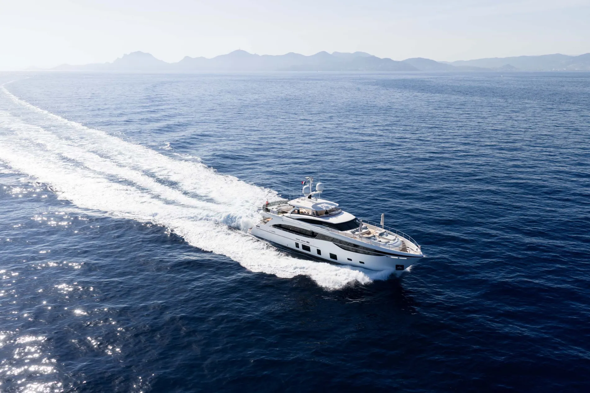 PRINCESS 35M