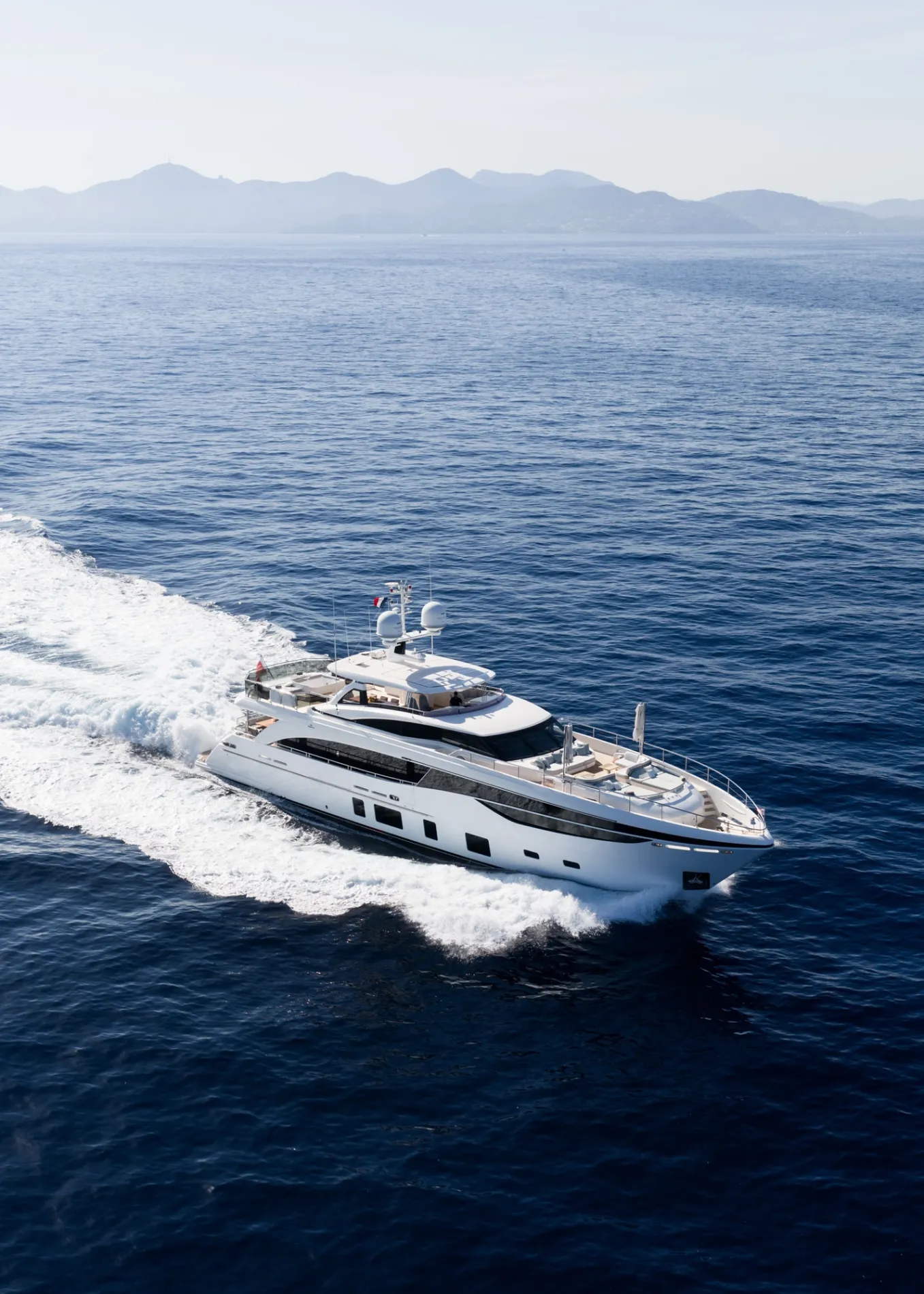 AWARD-WINNING PRINCESS 35M