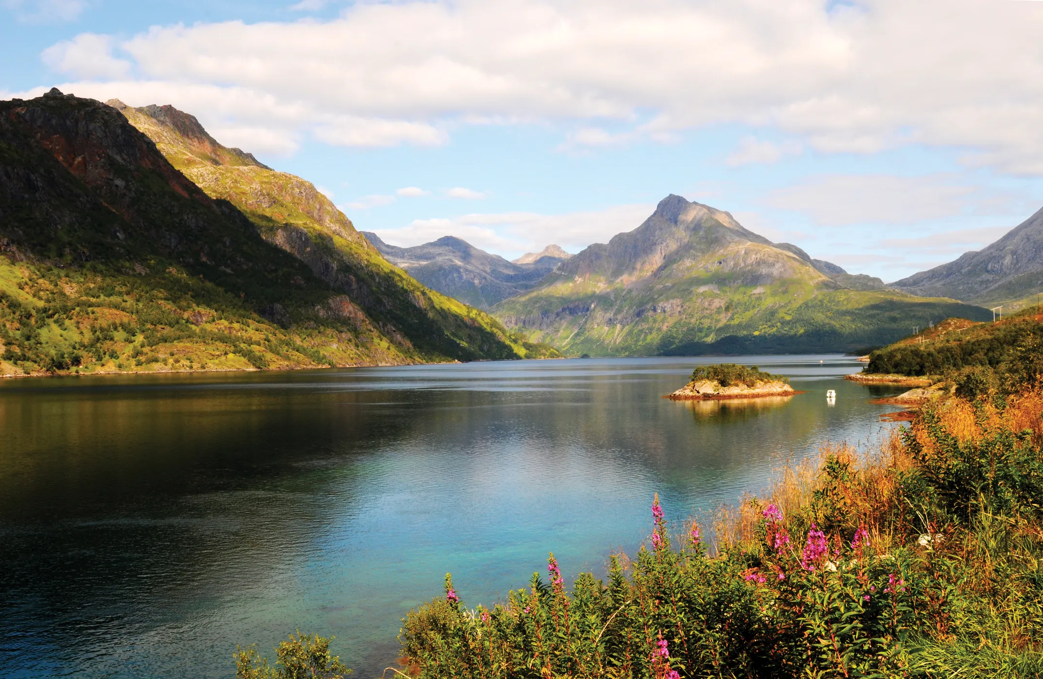 Cruising the Scandinavian archipelagos