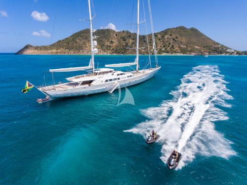 SPIRIT OF THE C'S - Luxury Sailing Yacht  - Exterior Design - Img 4 | C&N