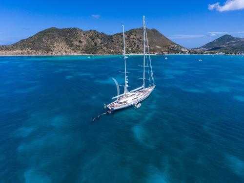 SPIRIT OF THE C'S - Luxury Sailing Yacht  - Exterior Design - Img 4 | C&N