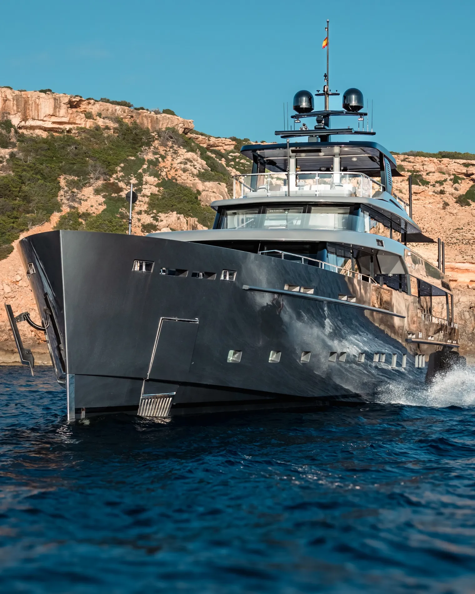 Lights Down, Volume Up