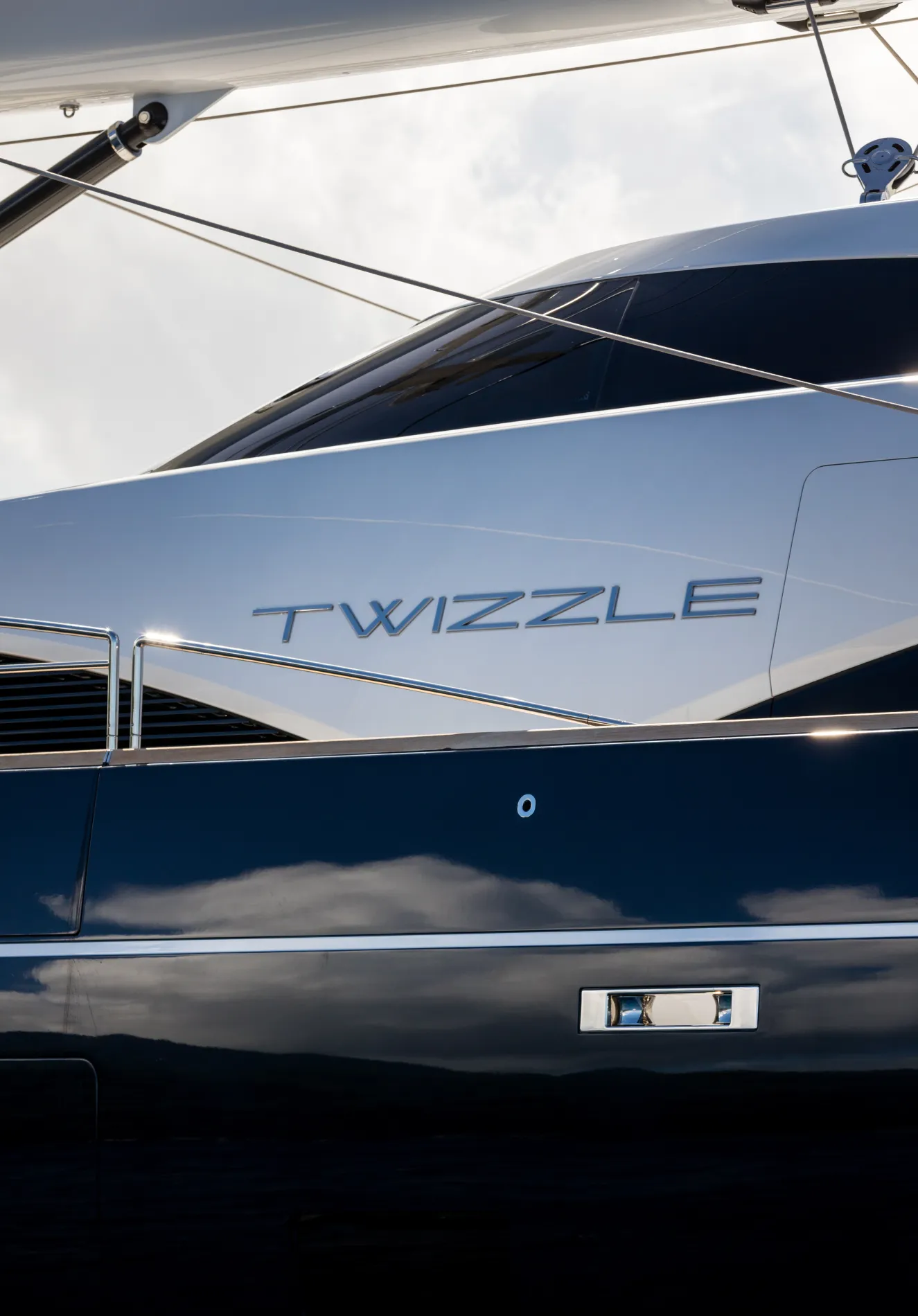 AWARD WINNING KETCH ICON