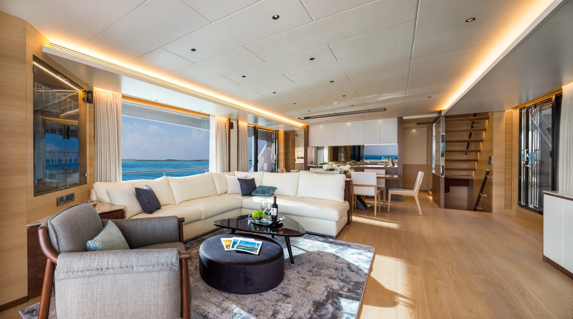 AVELINE interior volume