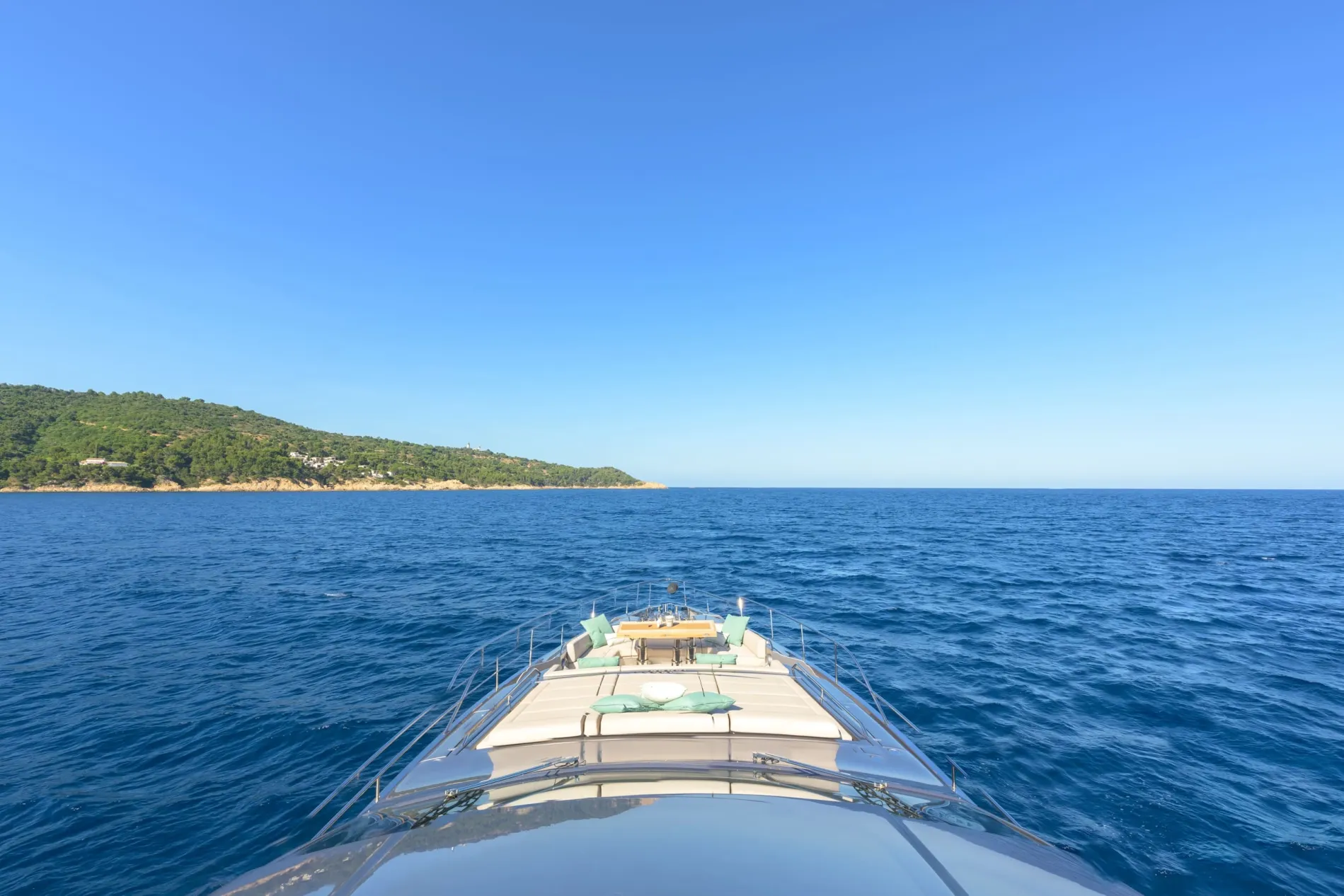 THE ST TROPEZ EXPERIENCE