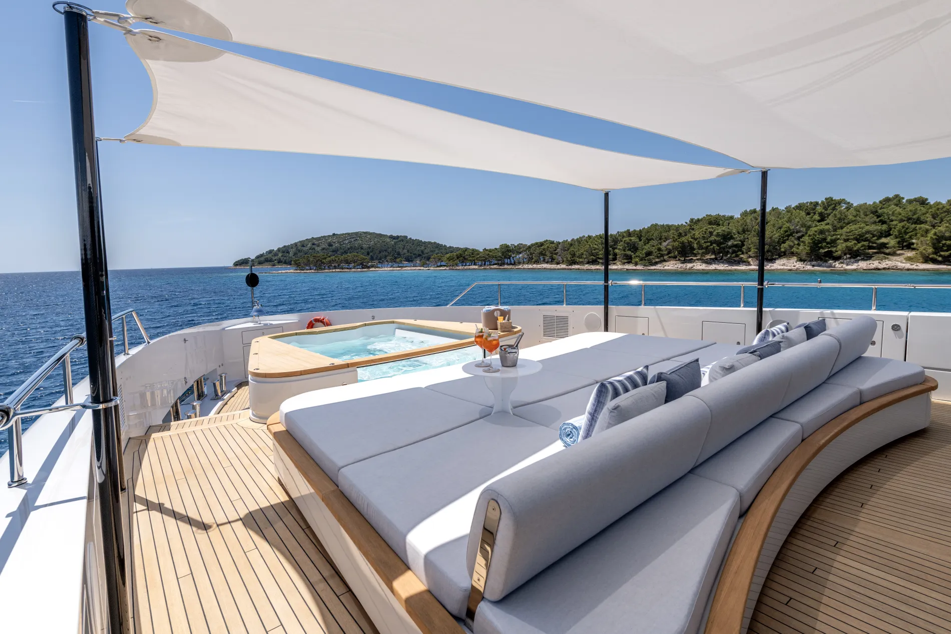 A Foredeck Retreat