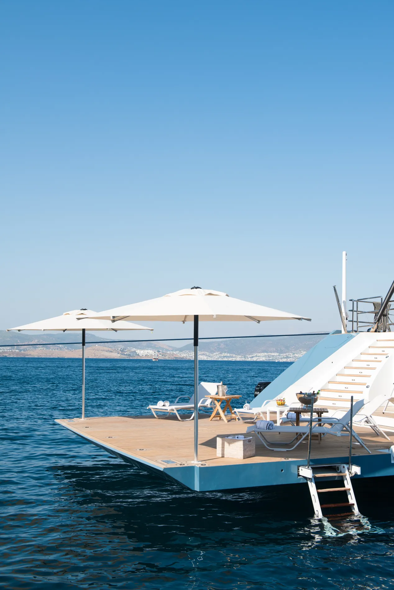 The Perfect Blend of Power and Sail.