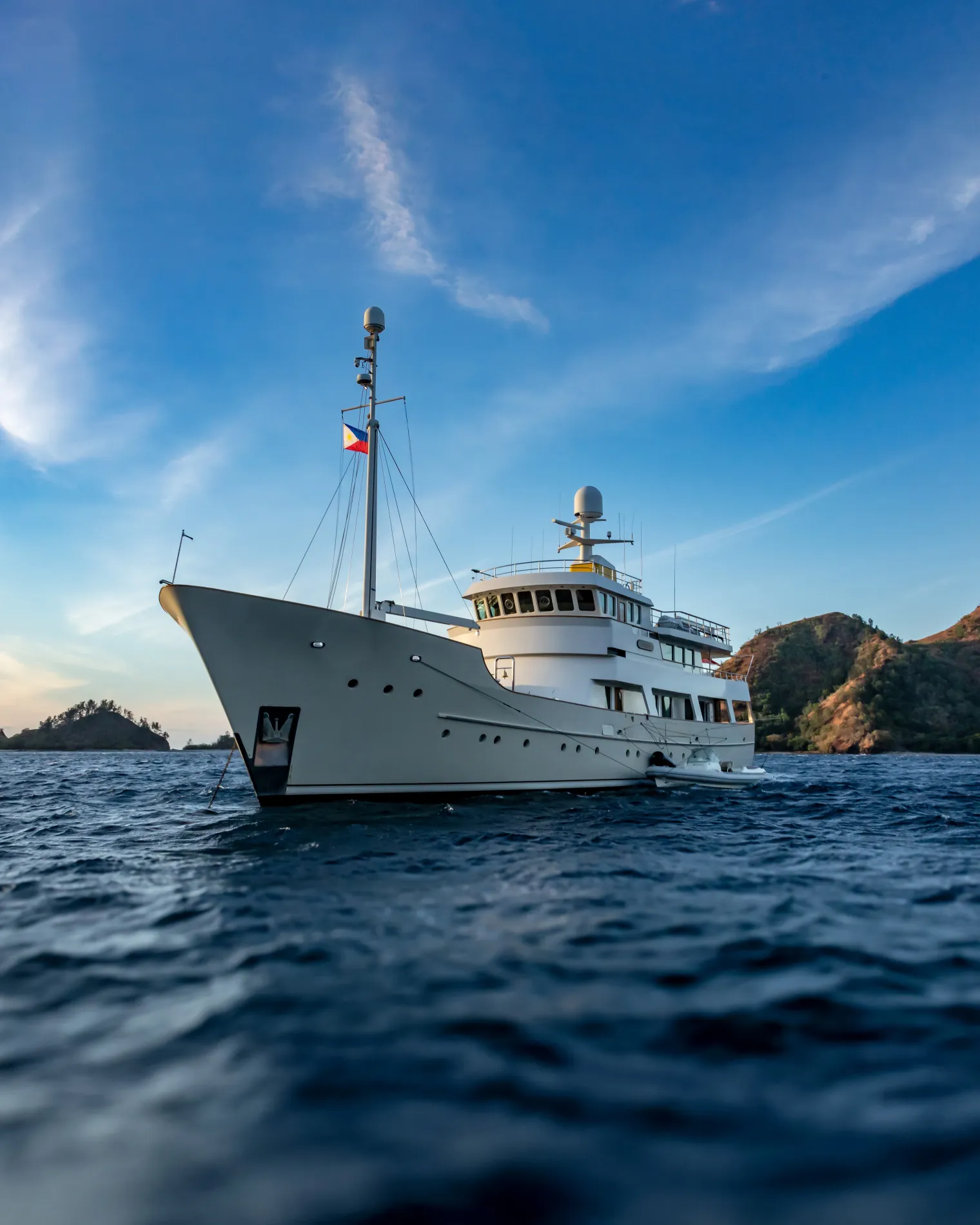 An Award-Winning Explorer. Designed by Vripack.