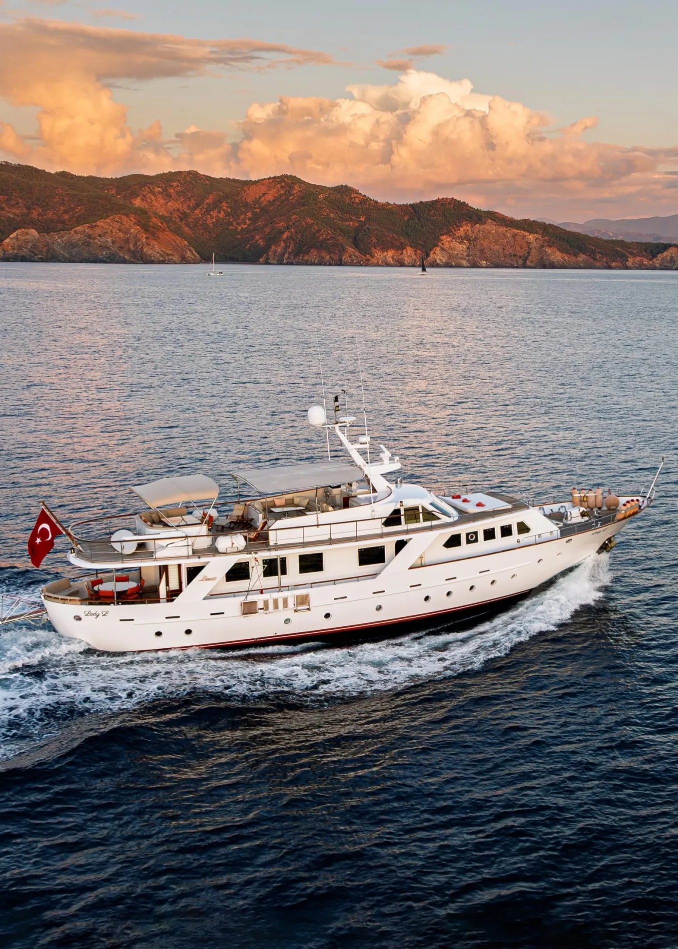 A Classic Benetti, Beautifully Restored
