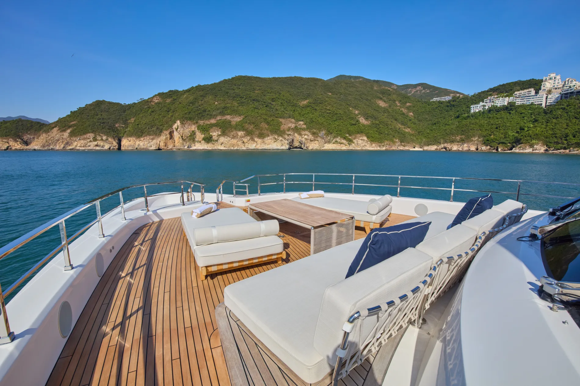 Custom Line Navetta 30