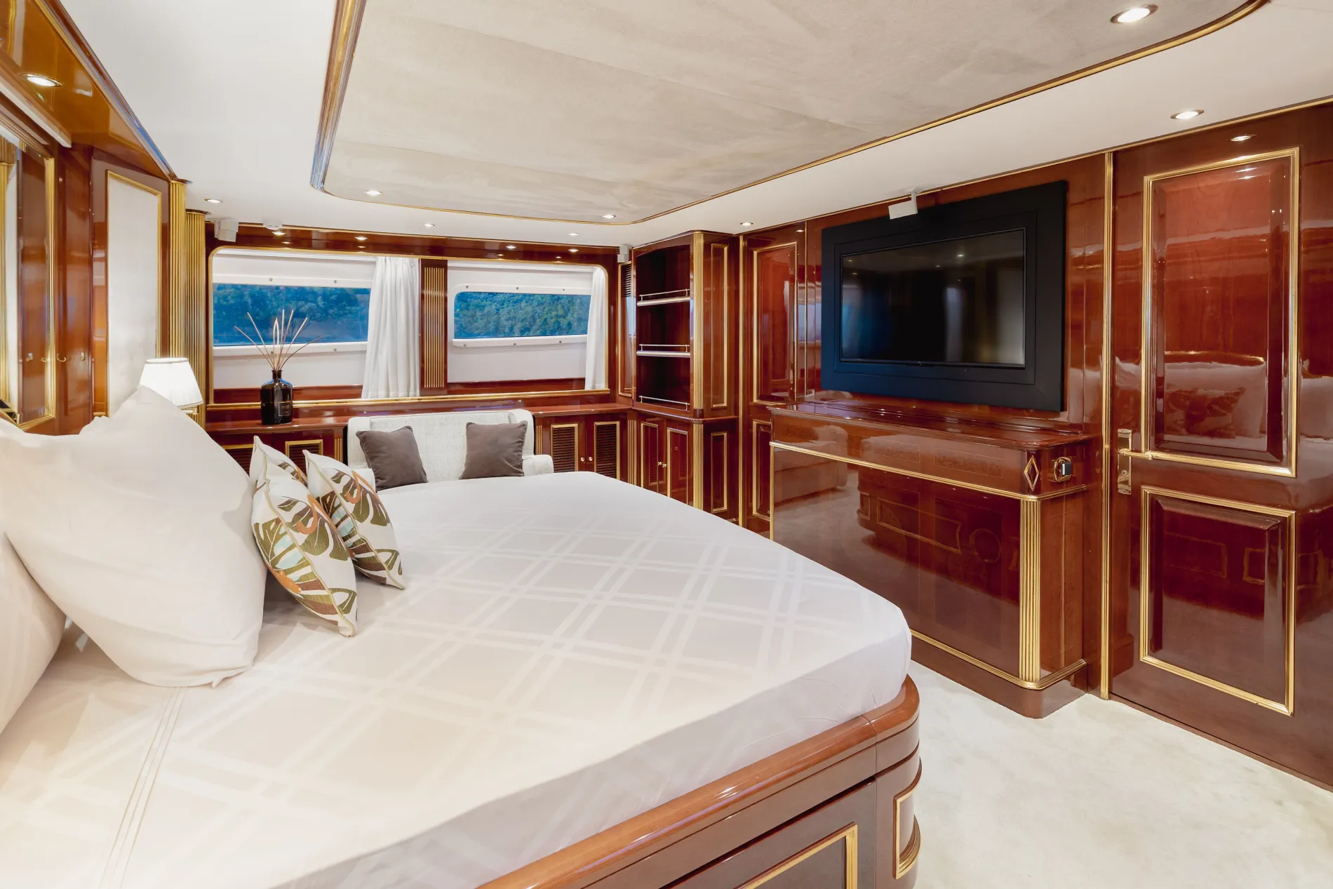 FLEXIBLE ACCOMMODATION