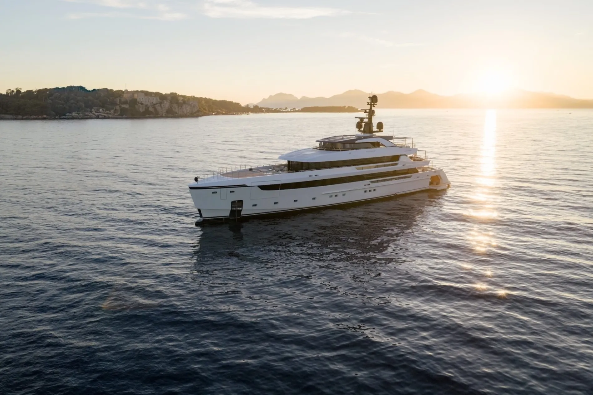 GLOBAL ADVENTURES AWAIT