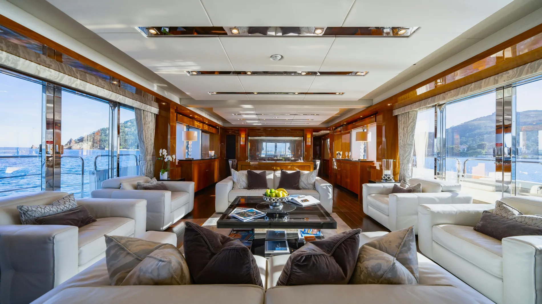 TURNKEY SUMMER CRUISING