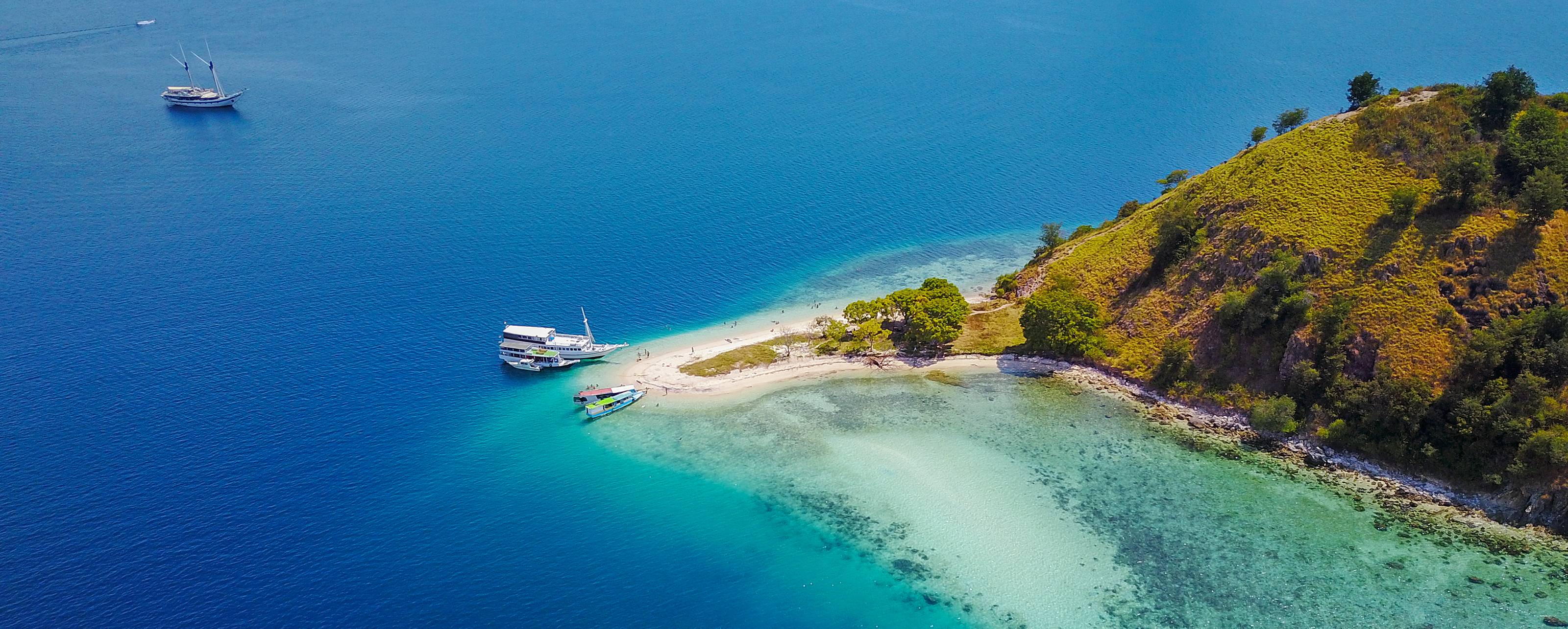 Bali to Gili - Luxury Charter Itinerary | C&N