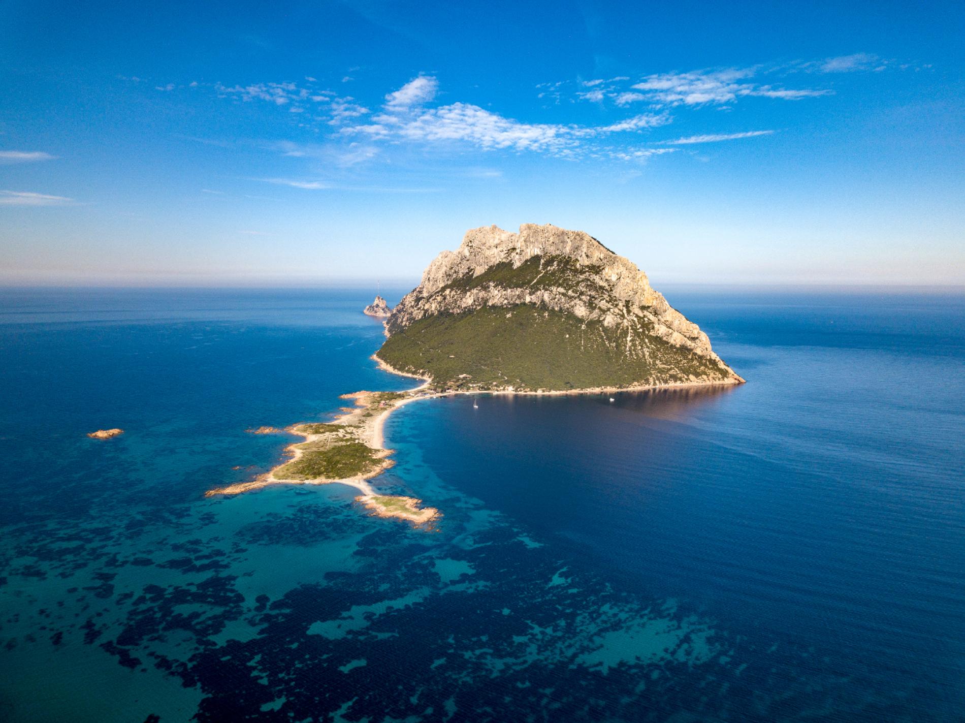 Luxury Charter Itinerary - Sardinia to Corsica - 7 Days | C&N