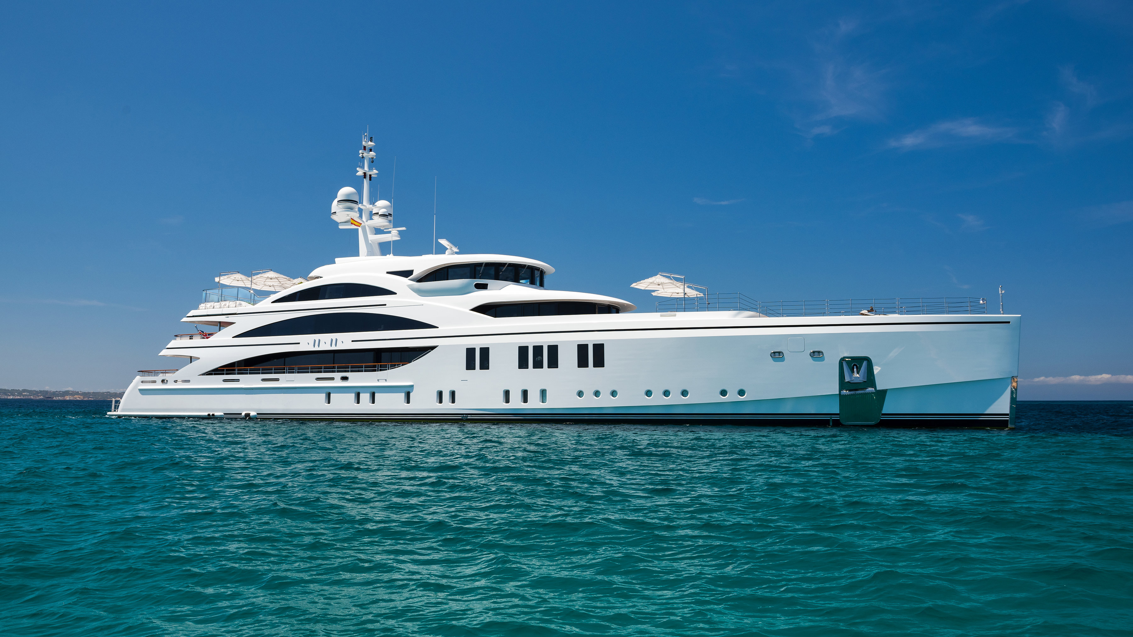 motor yacht charter destinations