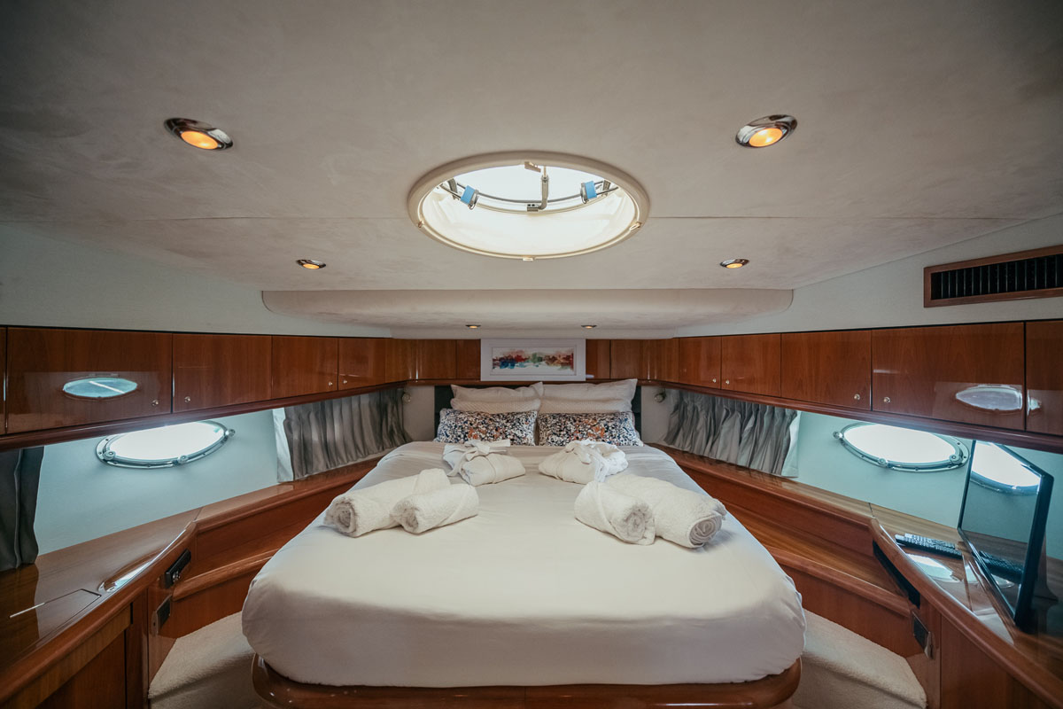 Houri Luxury Motor Yacht For Sale C N