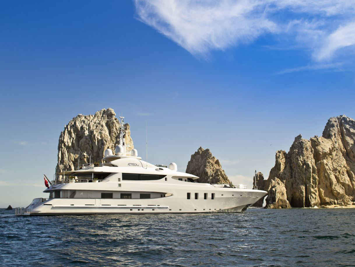 azteca motor yacht