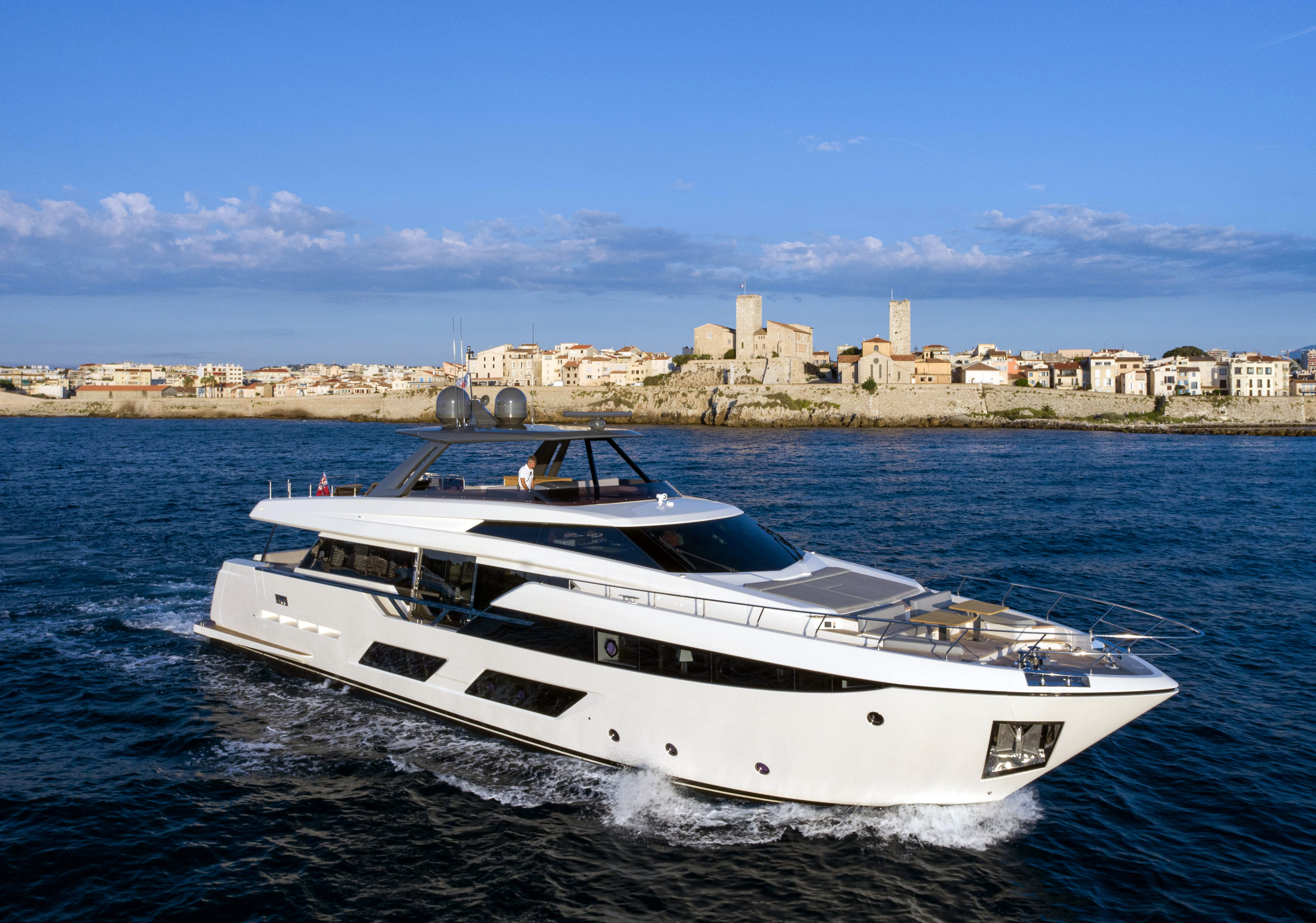 luxury motor yachts for sale in europe