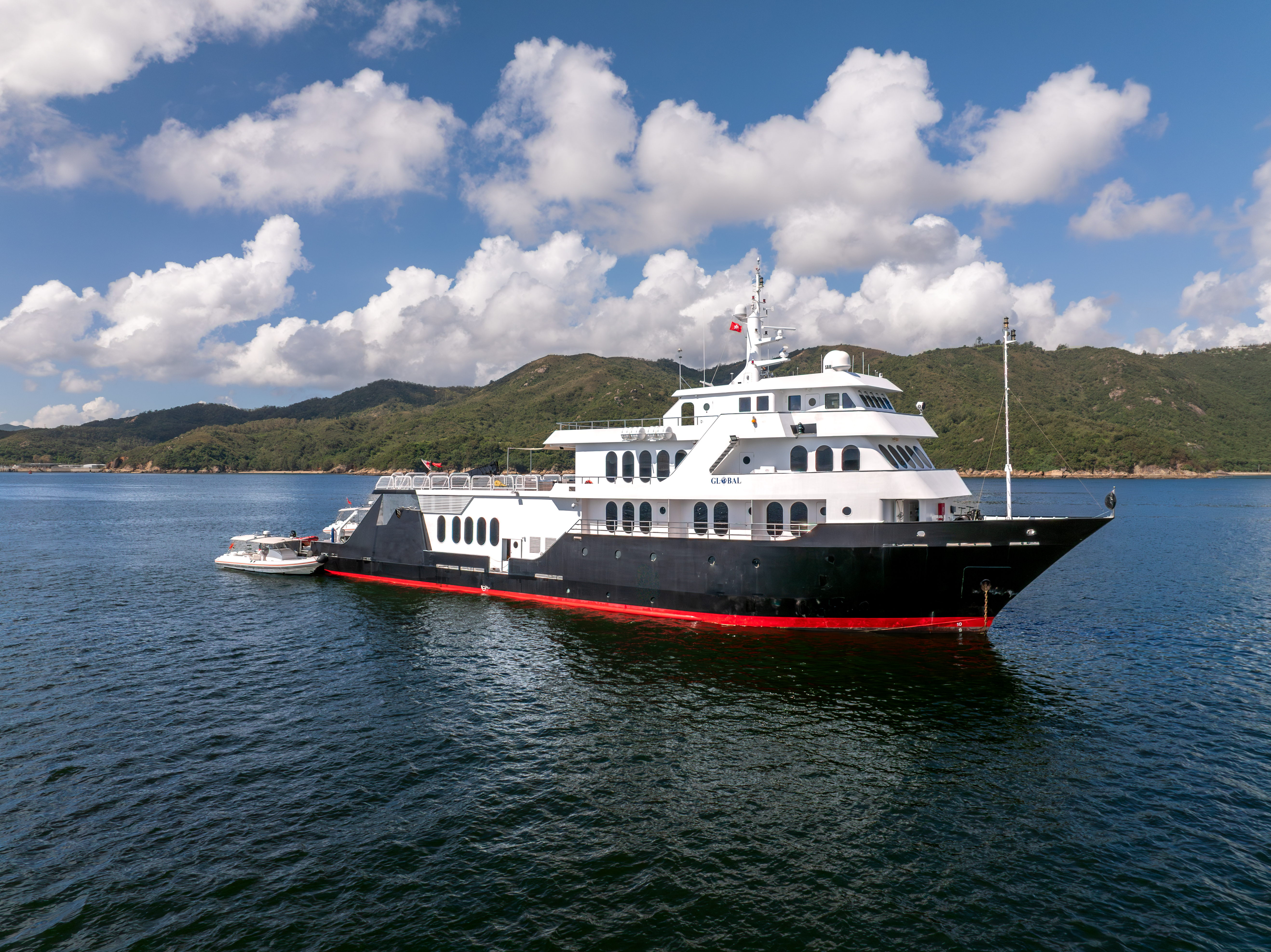 GLOBAL | Luxury Motor Yacht for Sale | C&N
